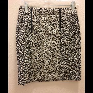 Ann Taylor Leopard print mini size 0P